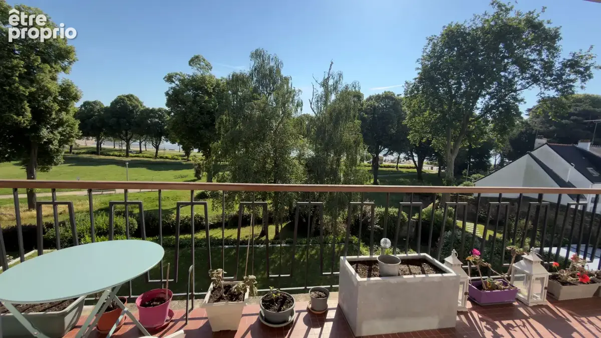Appartement avec terrasse face mer situé à Sautron - photo 12