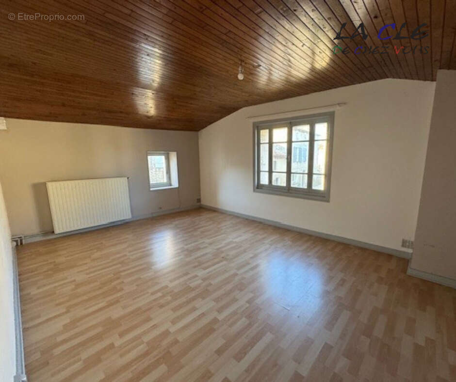 Maison à COULONGES-SUR-L'AUTIZE