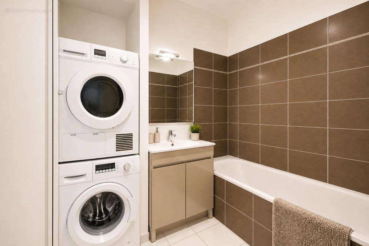 Appartement de 66 m² en ancienne chapelle, Loué - photo 7