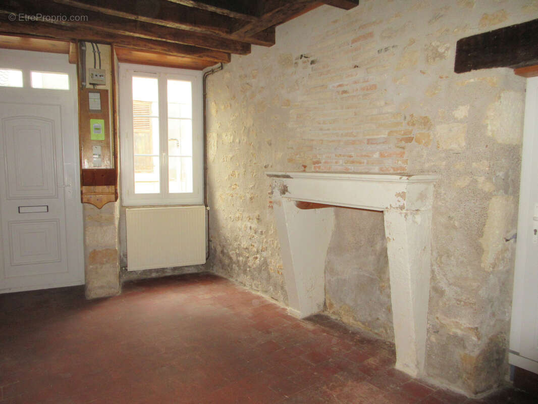 Maison à SAINT-MARCEL