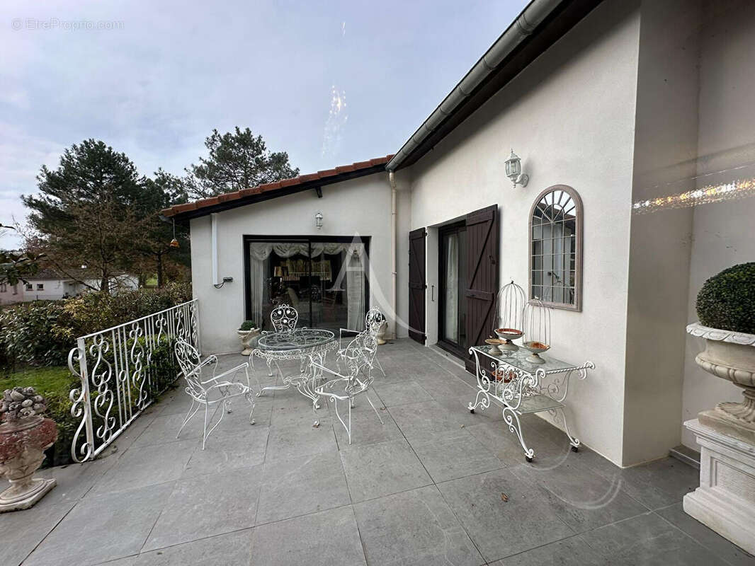 Maison à MONTASTRUC-LA-CONSEILLERE