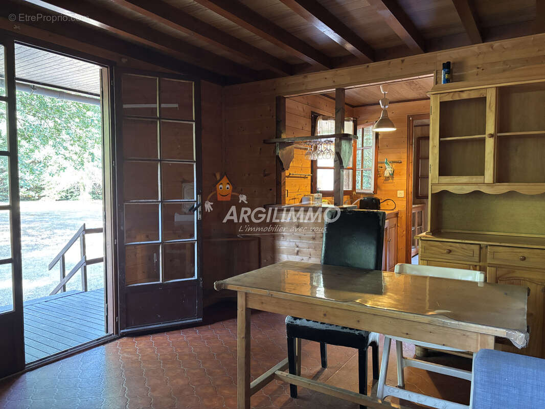 Chalet avec dépendances entre nature et tranquillité - photo 2