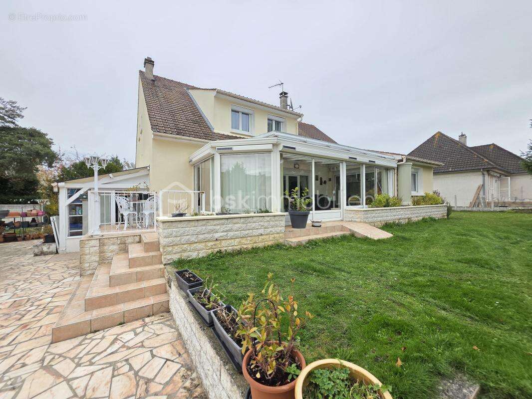 Maison à BALLAINVILLIERS