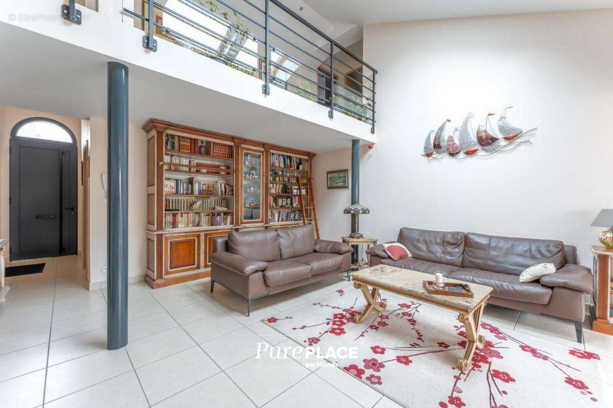 Maison/Villa T6 de 164 m2 à Bordeaux 33200 - photo 2