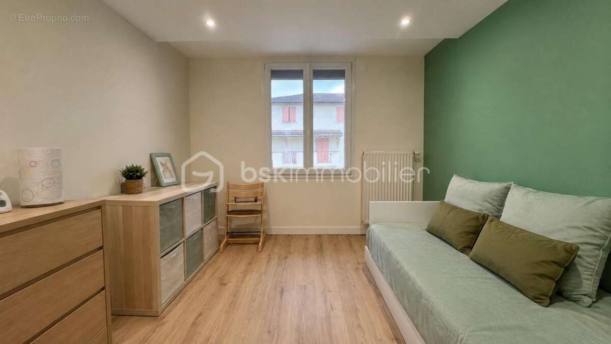 Appartement entièrement renové de 85.5m² - photo 6