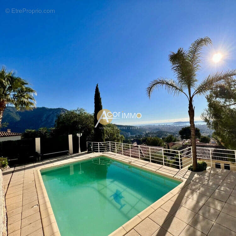 Propriété d’exception avec vue panoramique spectaculaire sur la rade de Toulon - photo 7
