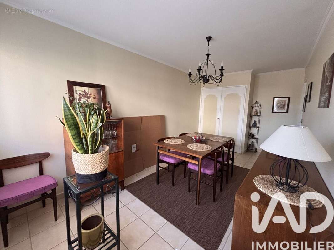 Photo 2 - Appartement à SAINT-FARGEAU-PONTHIERRY