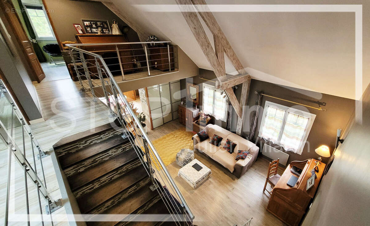 Maison à ESTREELLES