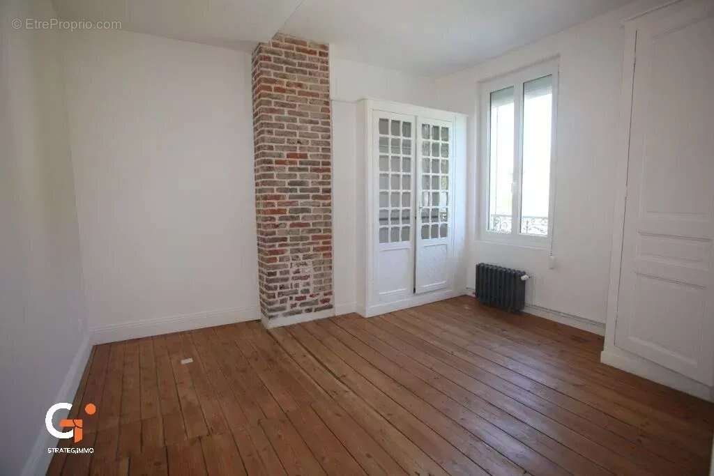 Maison 9 pièces avec jardin et garage - photo 11