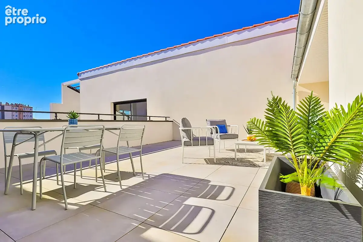 Dernier étage et grande terrasse - photo 3