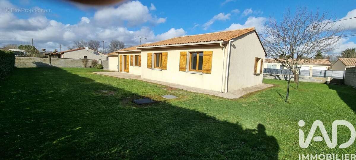 Photo 2 - Maison à COUTRAS