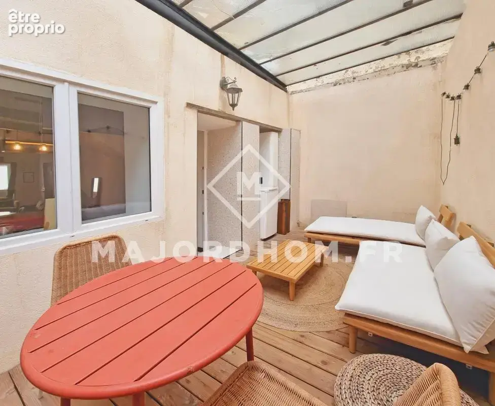 Vente type 2 terrasse cachet calme Hyper centre 13001 Marseille - photo 2