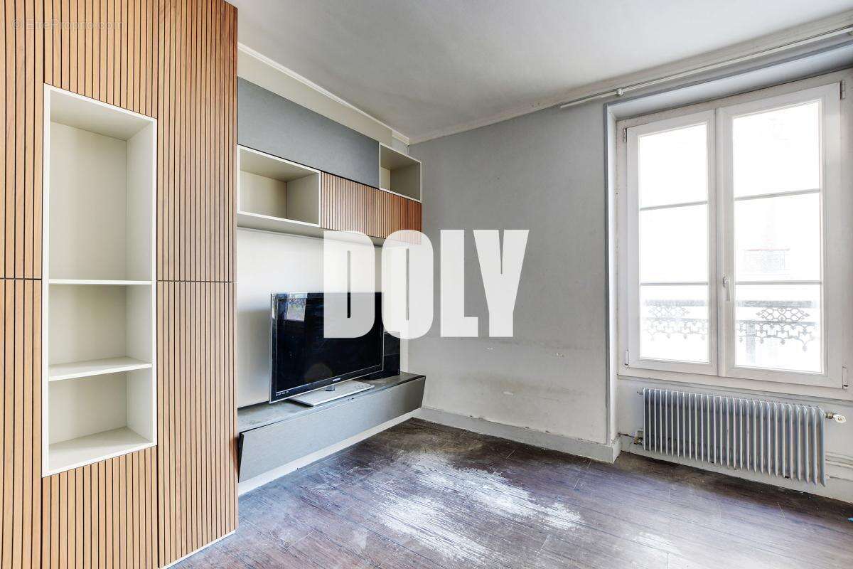 Appartement à PARIS-7E
