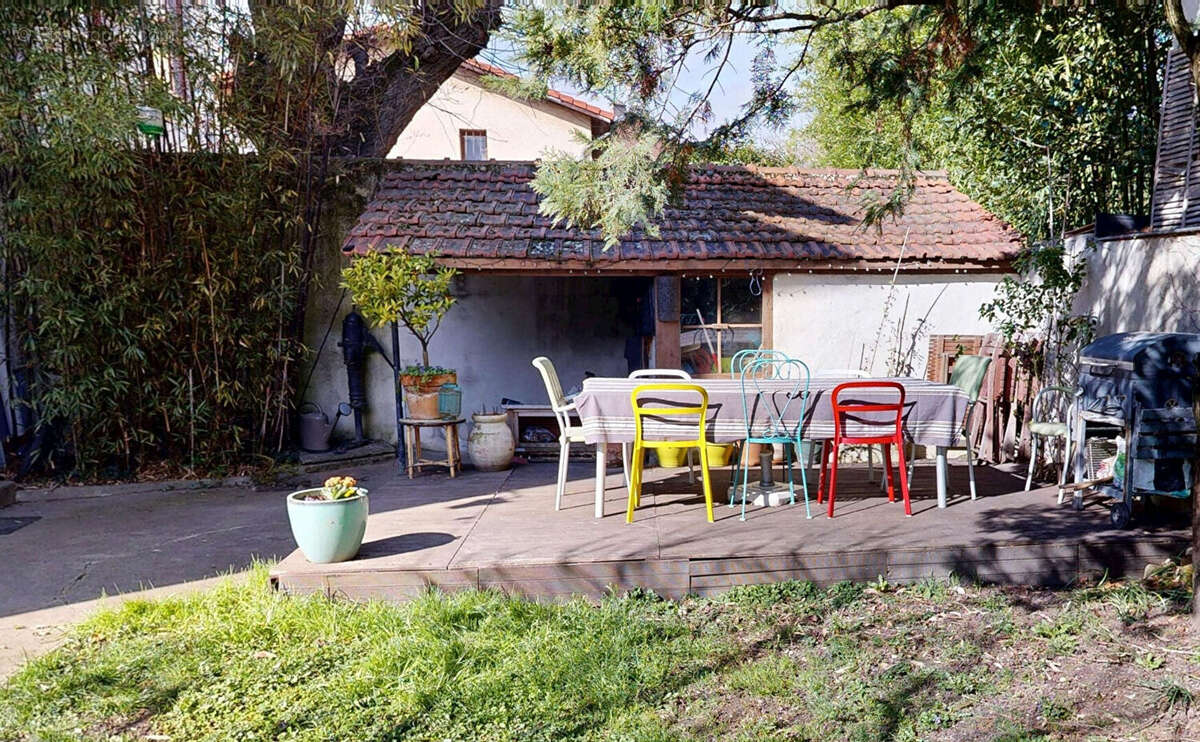 Maison à VILLEURBANNE