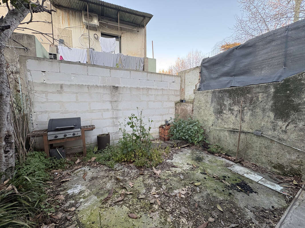 Commerce à MARSEILLE-13E