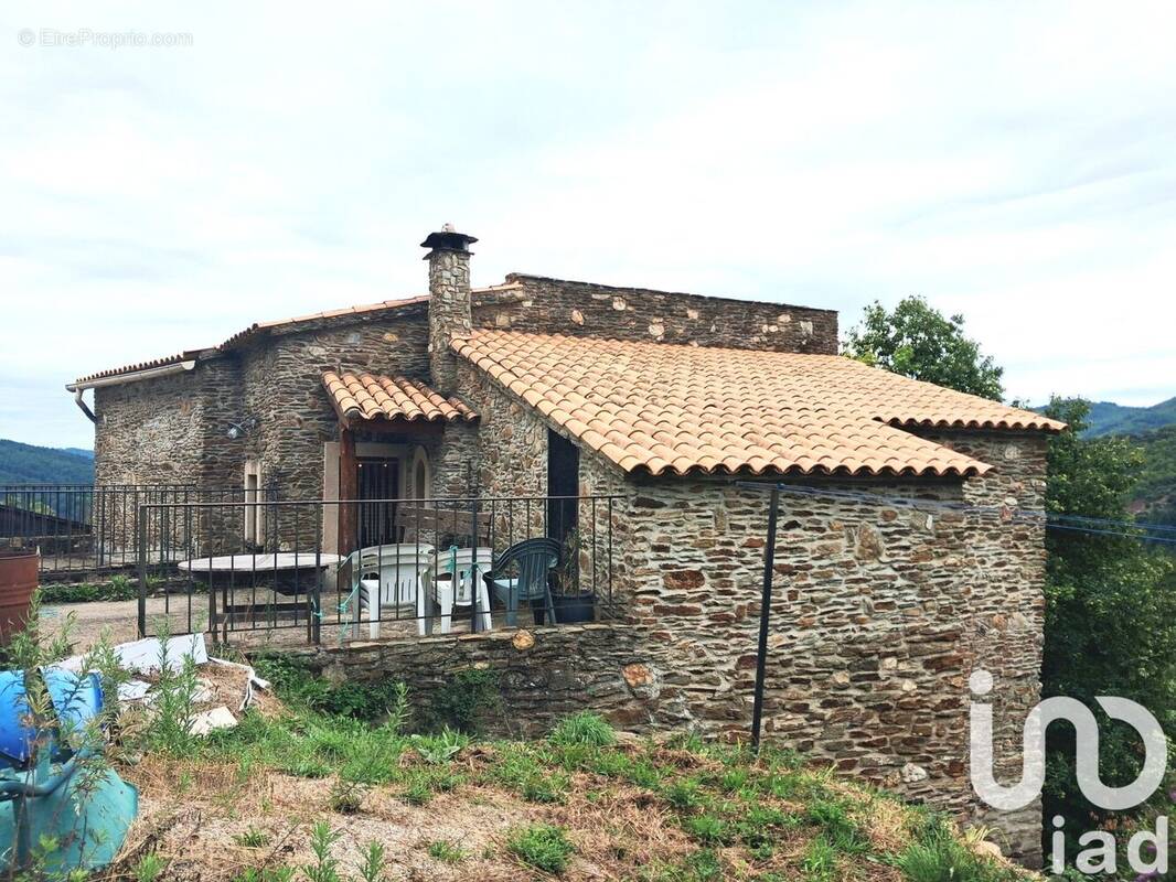 Photo 1 - Maison à SAINT-HILAIRE-DE-LAVIT