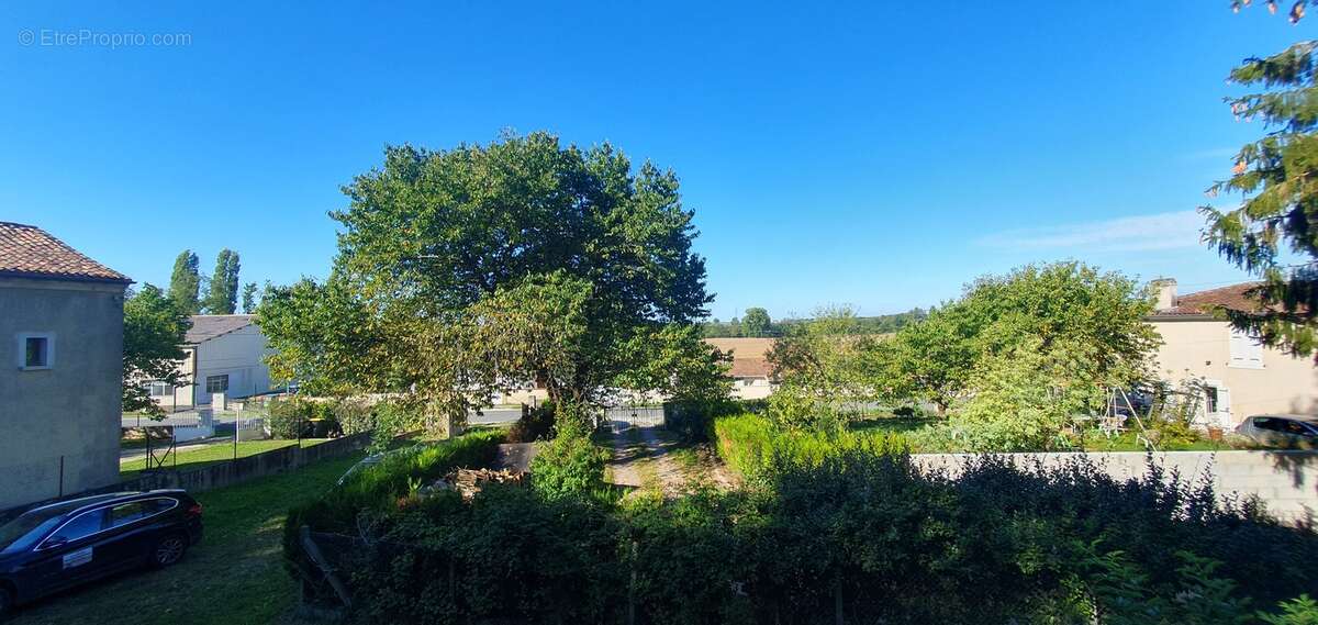 Maison 108 m² à Sireuil  - photo 25