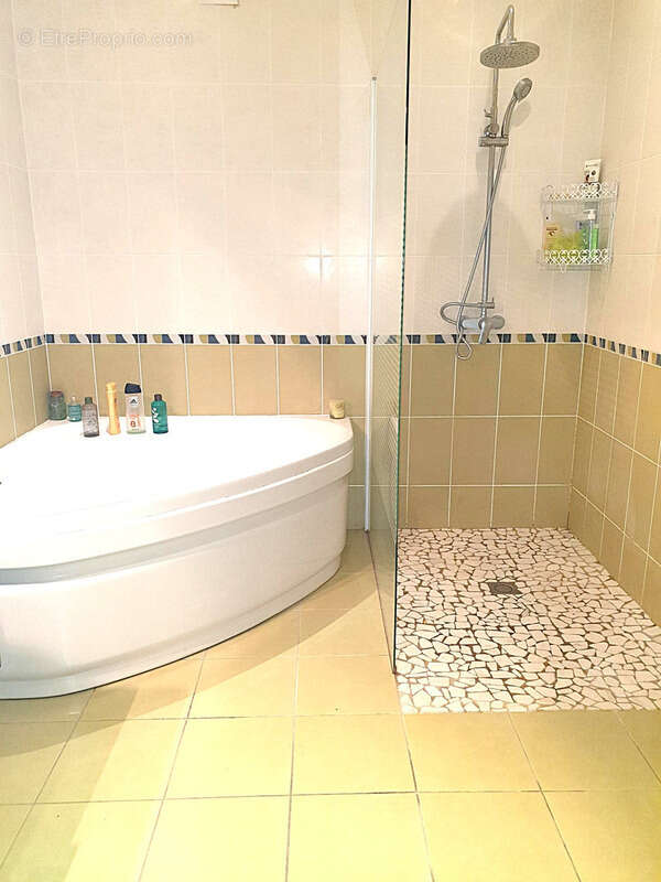 Maison à BARBEZIEUX-SAINT-HILAIRE