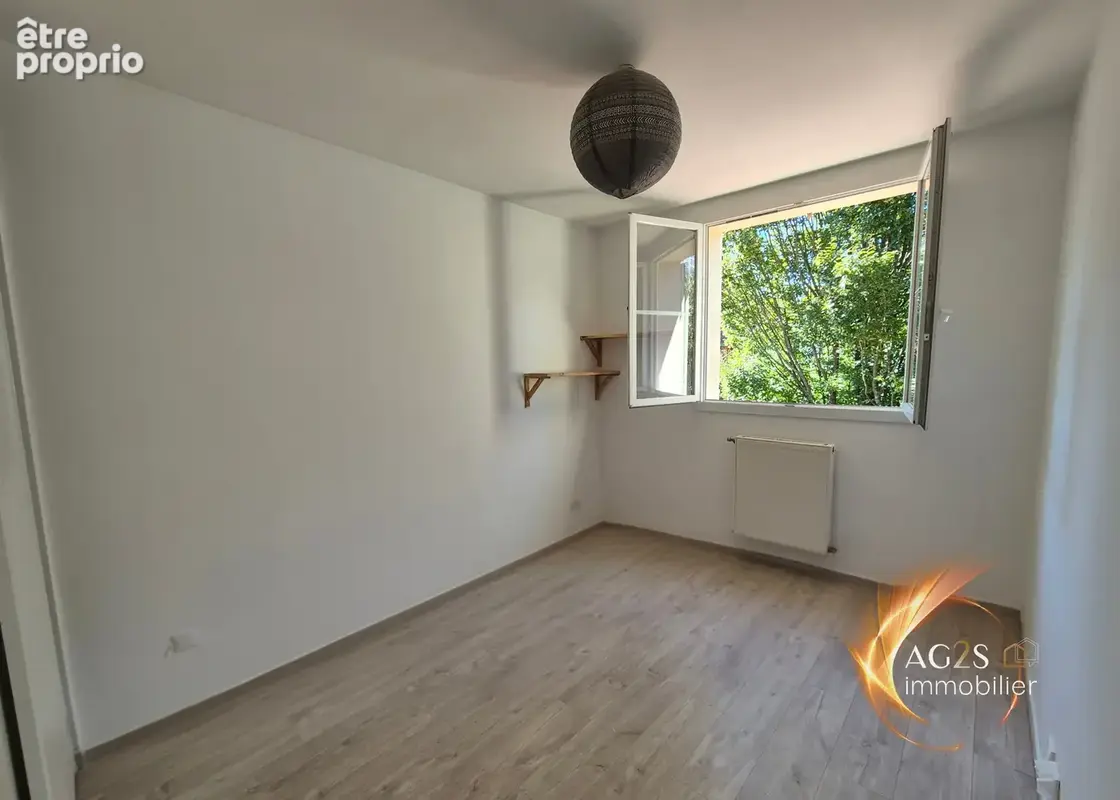 Maison familiale secteur Villard-Noir, calme - photo 14