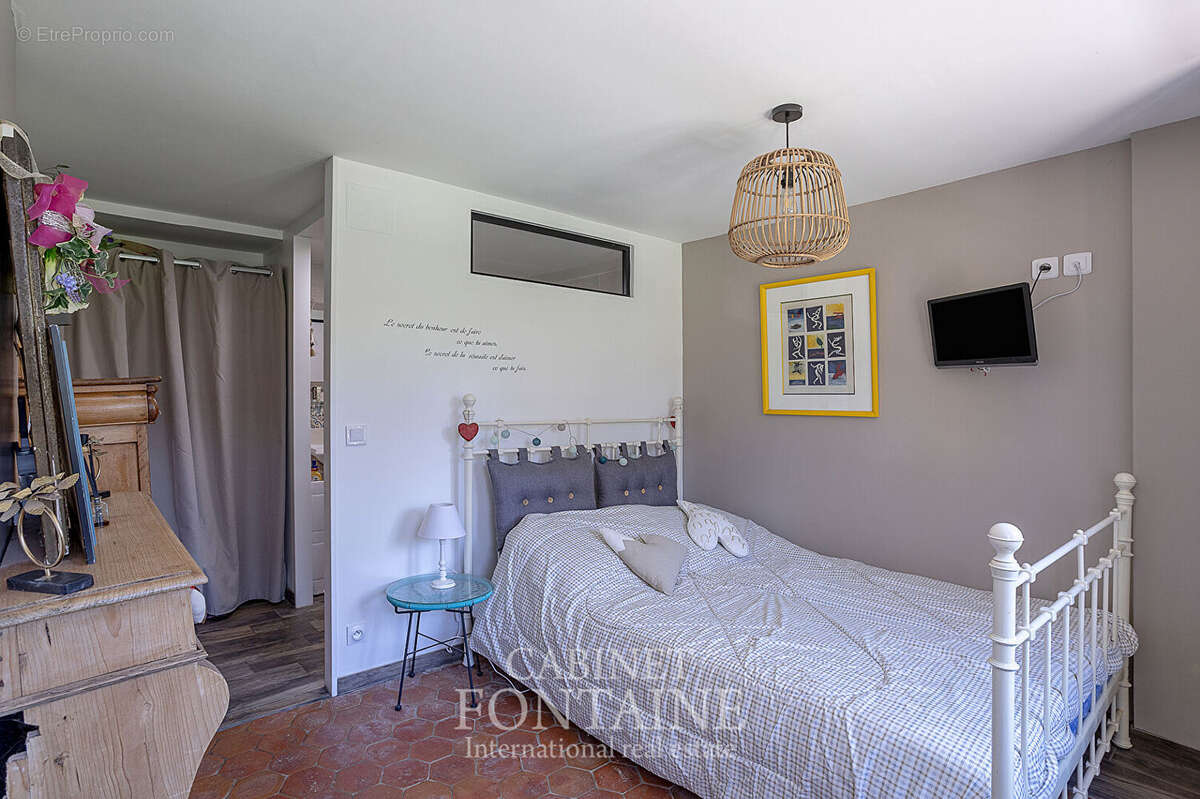 Maison à SAINTE-GENEVIEVE