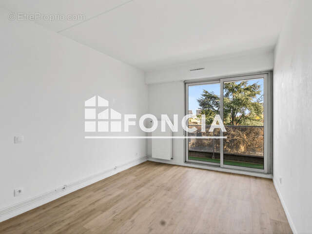 Appartement – 3ème étage – T4 – 85 m² - photo 2
