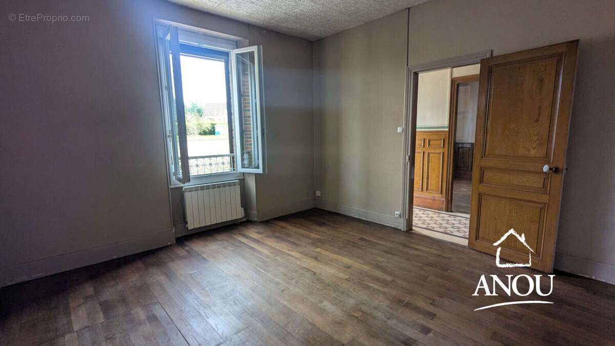 Maison à BROU