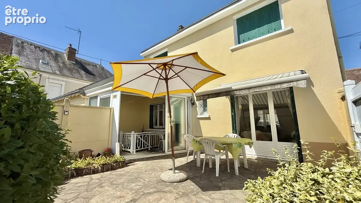 Photo Maison à Saint-Cosme-En-Vairais au prix de 129 900€