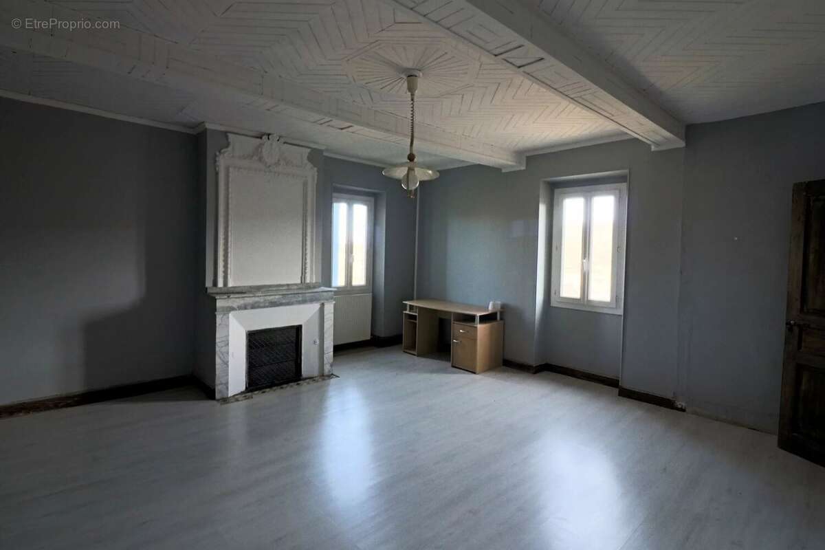 Maison à VIC-EN-BIGORRE