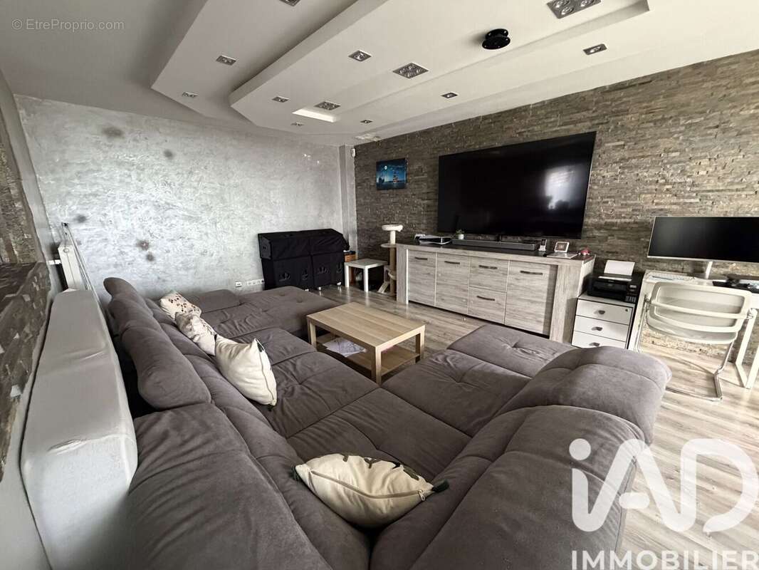 Photo 2 - Appartement à VILLIERS-LE-BEL