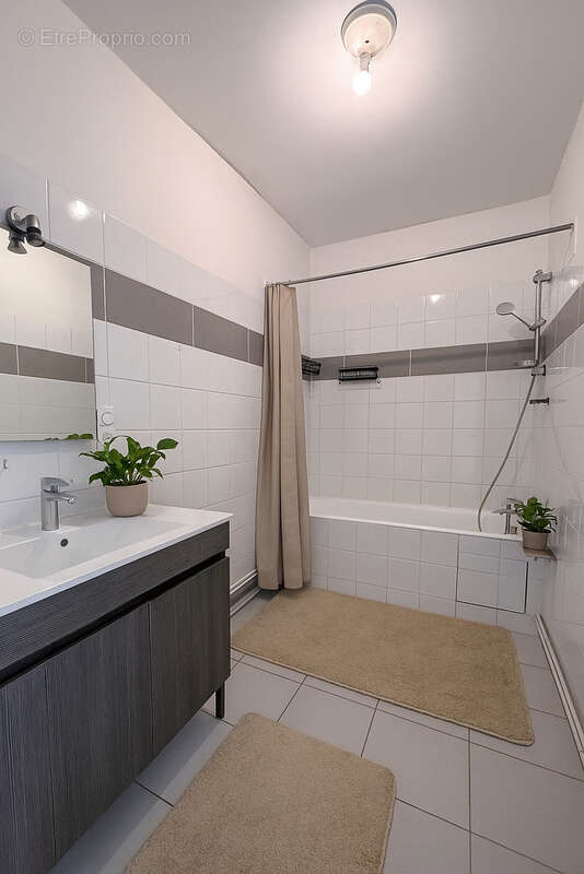 Appartement à ROUSSILLON