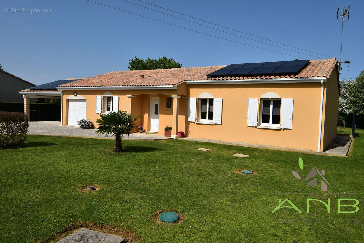 Maison à LA ROCHEFOUCAULD
