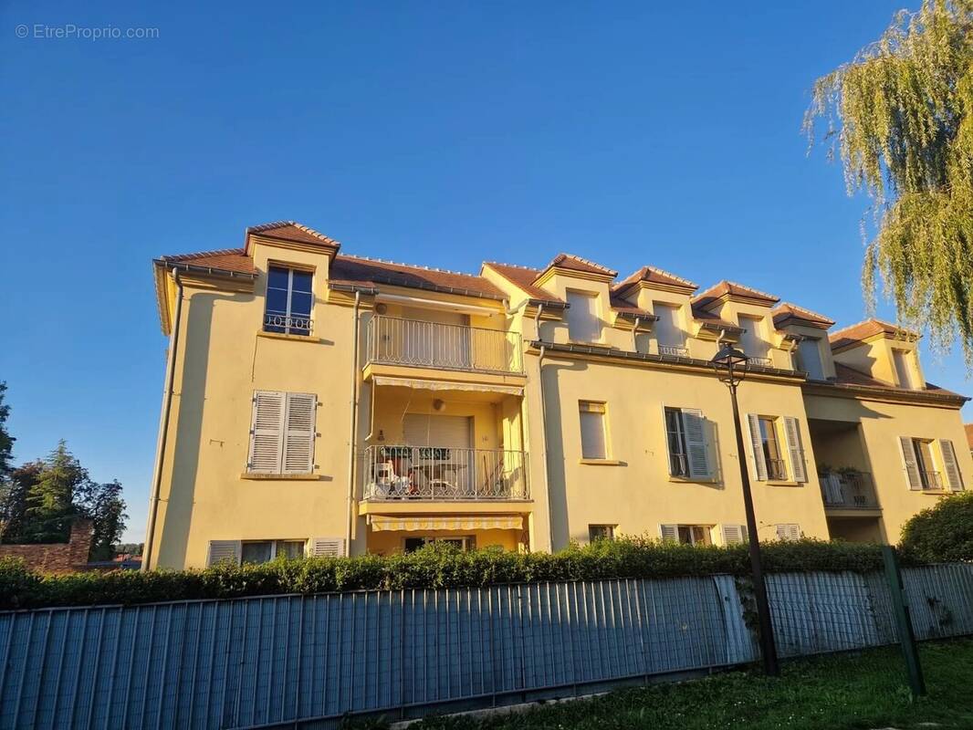 Appartement à SAINT-REMY-LES-CHEVREUSE