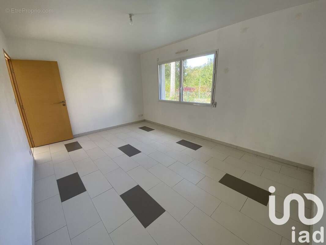 Maison 160 m² à Saint-Hilaire-Les-Andresis  - photo 7