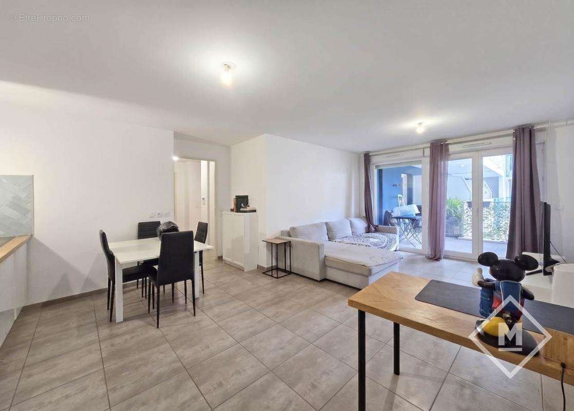 Appartement à MARSEILLE-8E