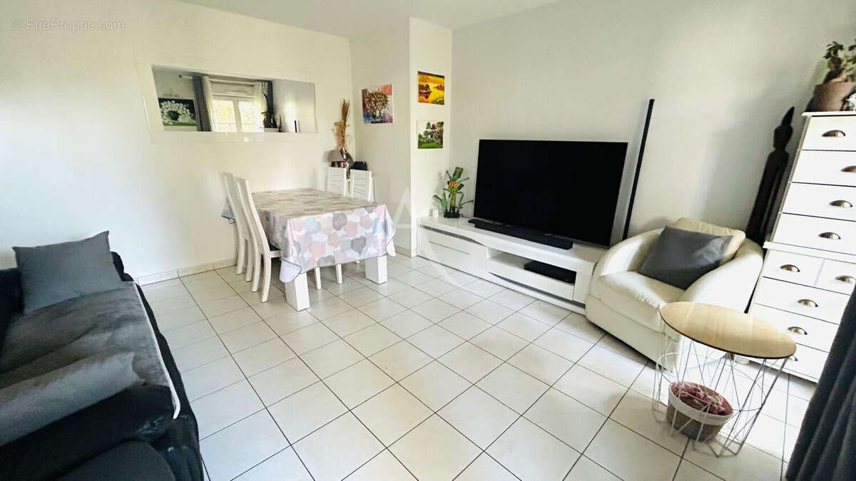 Appartement à BAILLY-ROMAINVILLIERS
