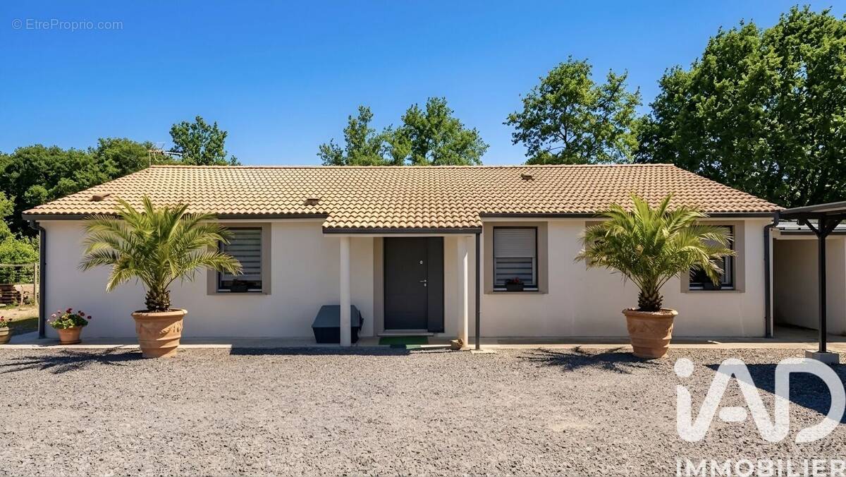 Photo 1 - Maison à SAINT-SAVIN