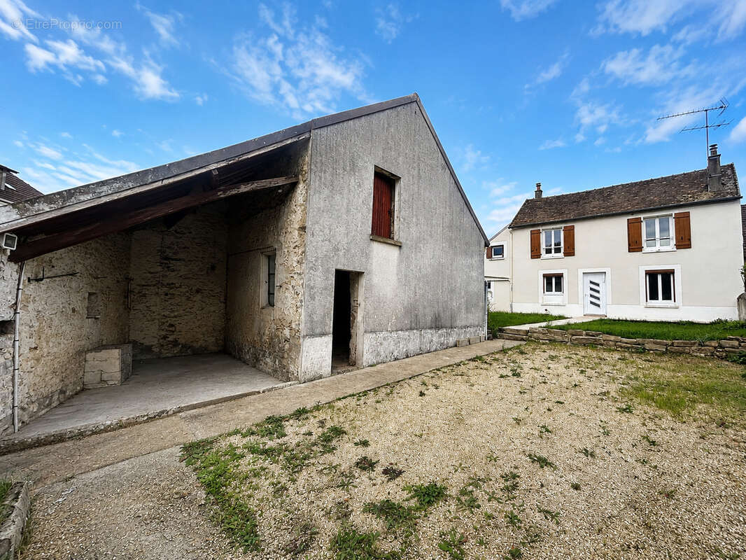 Maison à BAULNE