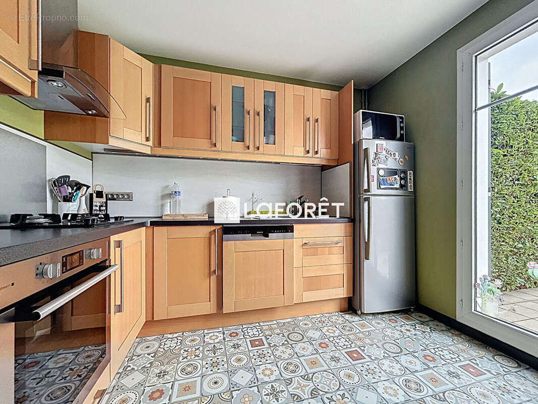 Maison à SAVIGNY-LE-TEMPLE