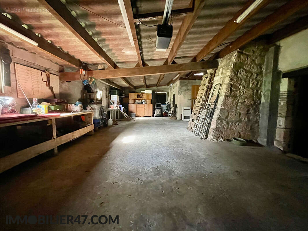 Maison à COLAYRAC-SAINT-CIRQ