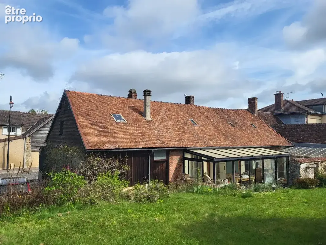 Maison à MONTMORT-LUCY
