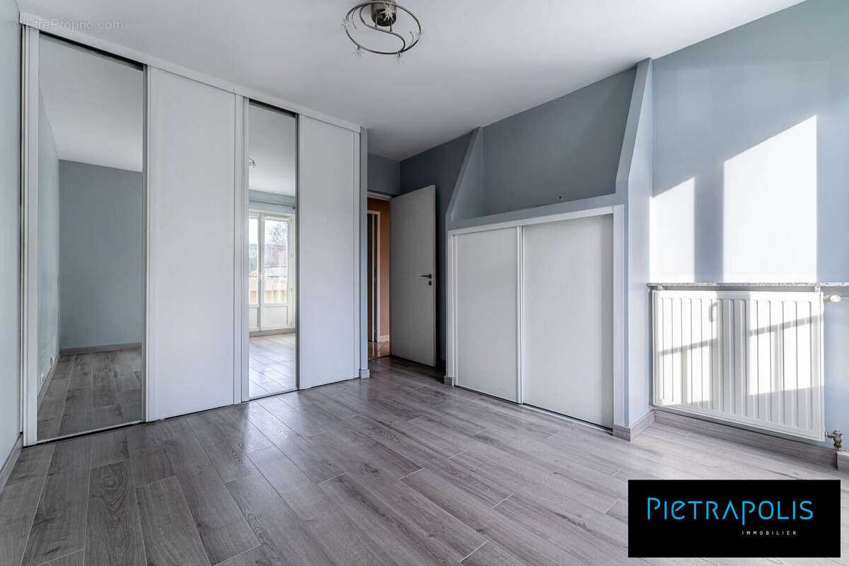Appartement à TASSIN-LA-DEMI-LUNE