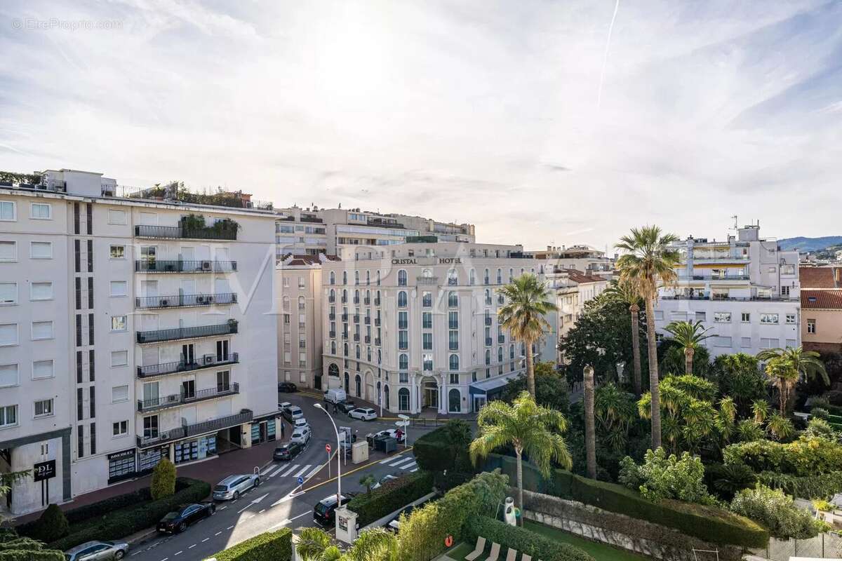 VENTE Appartement moderne à Cannes avec terrasse - photo 13