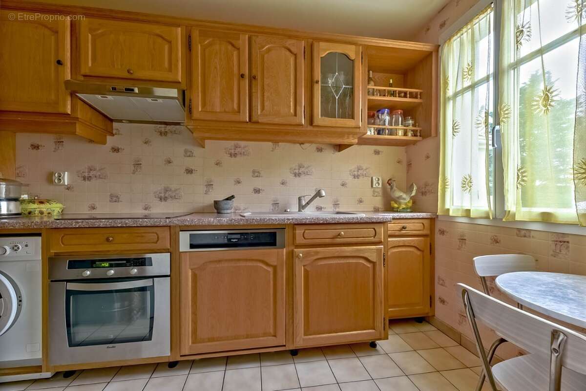 cuisine 1 - Maison à ACHERES