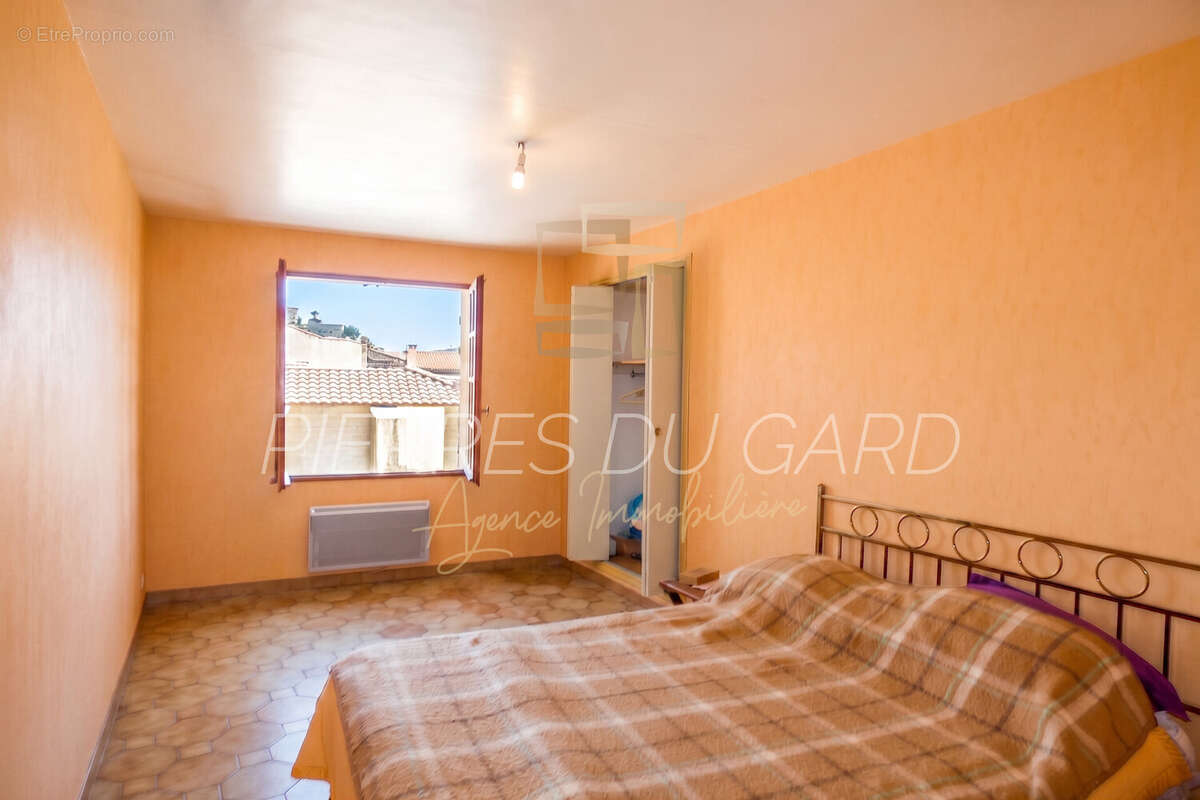 Maison 85 m² à Rochefort-Du-Gard  - photo 4
