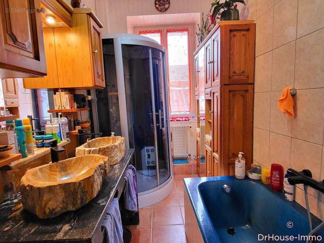 Appartement à CRAPONNE-SUR-ARZON