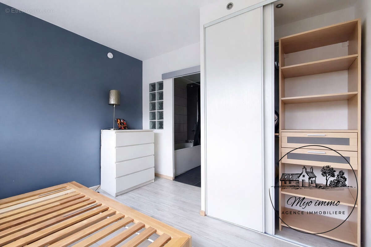 chambre - Appartement à REZE