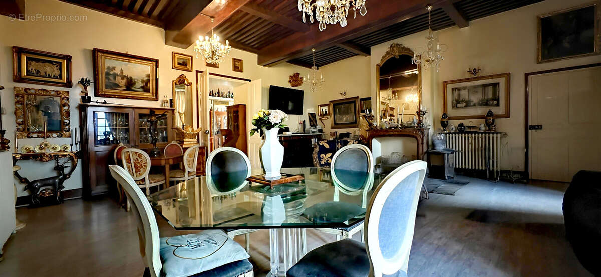 Appartement à SAINT-YORRE