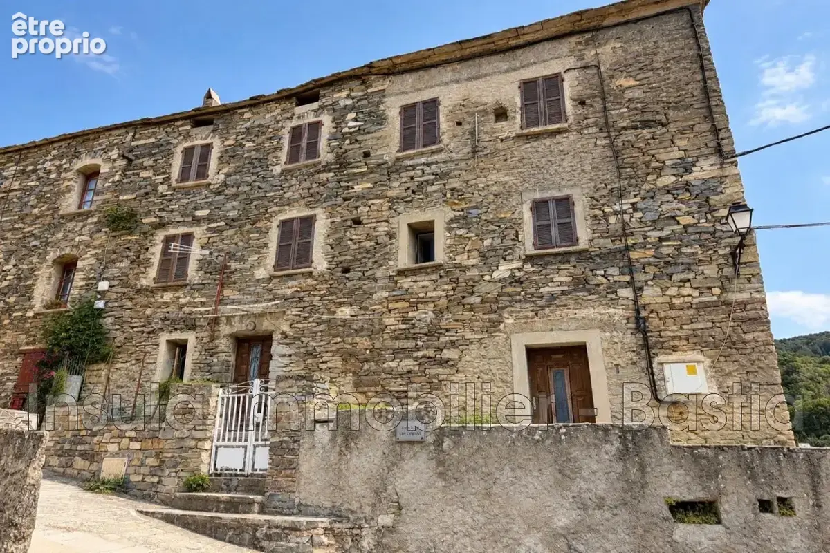 Maison à CAMPI