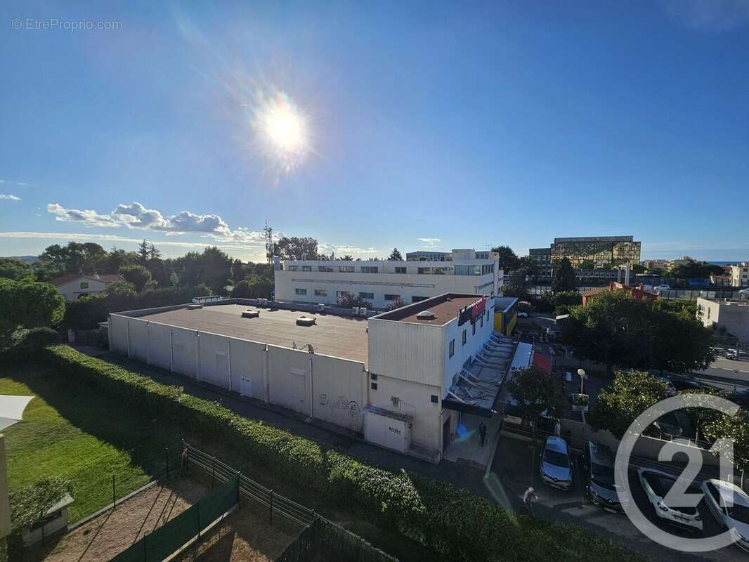 Appartement à SAINT-LAURENT-DU-VAR