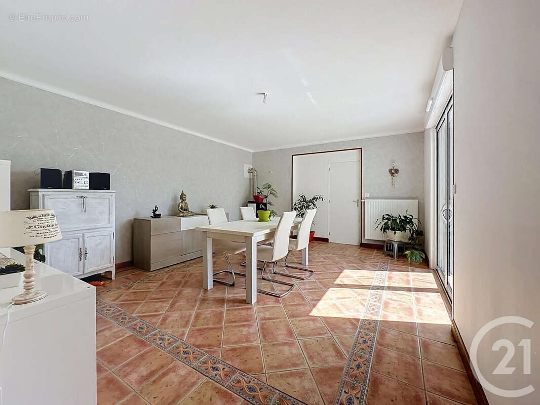 Maison 115 m² à Vailly  - photo 2